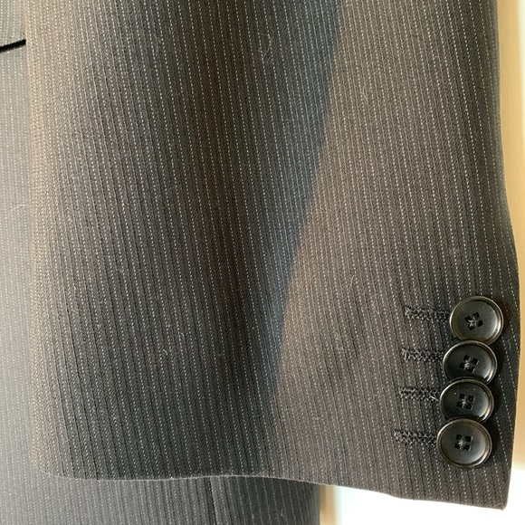 Van Gils (44L) - Picture 4 of 16